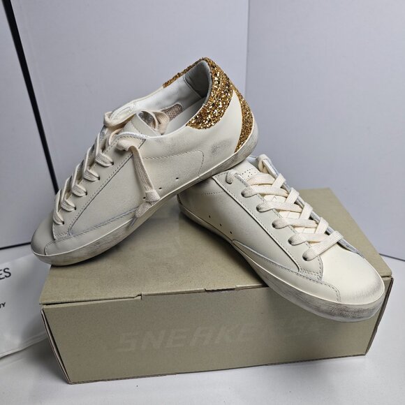 Golden Goose Superstar Sneakers - Gold Glitter Star Edition - Picture 2 of 5